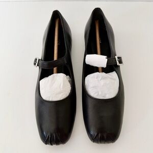 NWT COS PLEATED LEATHER MARY-JANE‎ BALLET FLATS BLACK WOMANS EUR 39, US 8.5